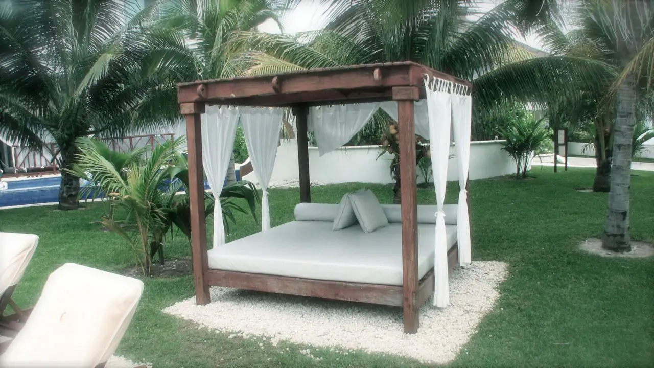 Types of Camp Beds
